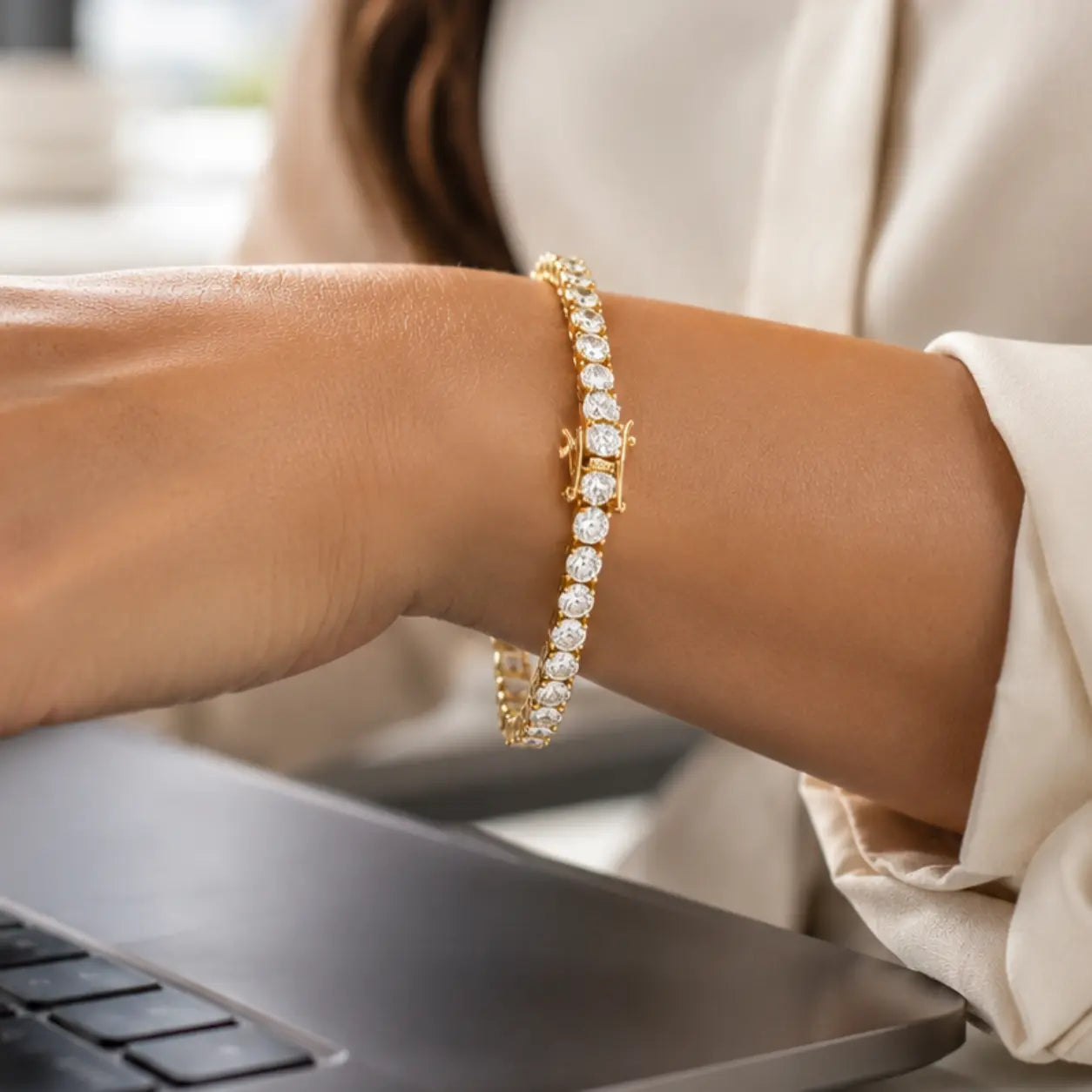 Pulseira Riviera Dourada Cravejada